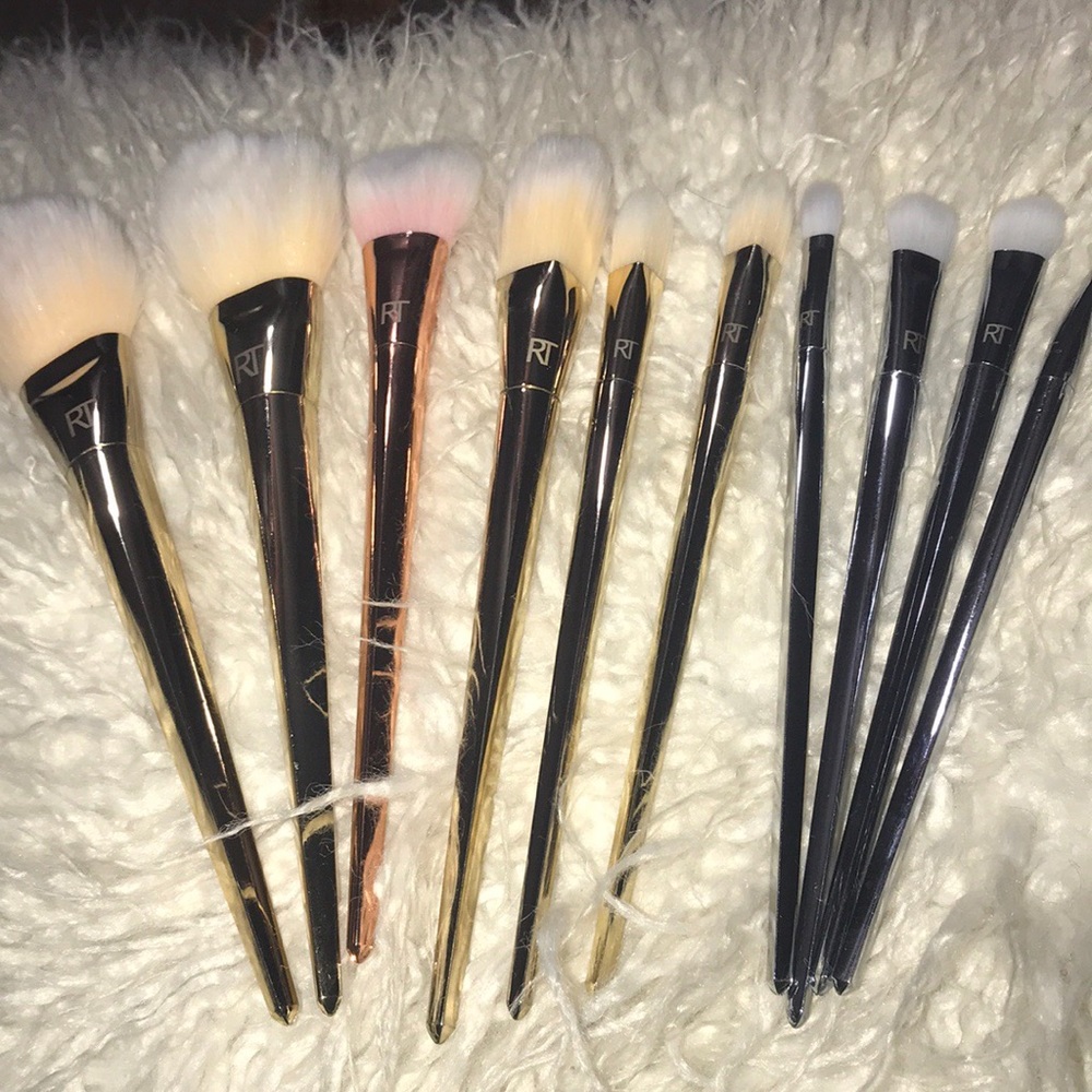 Real Techniques Bold Metals brush set! Authentic